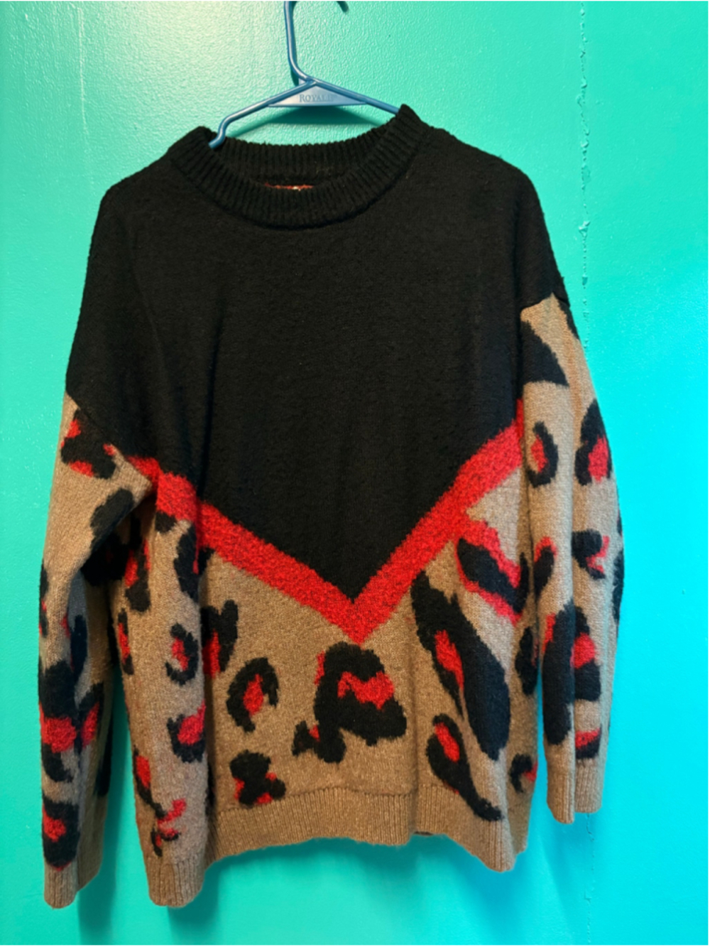 Women's Maurices Crew Neck Sweater Size L Black Beige Animal Print